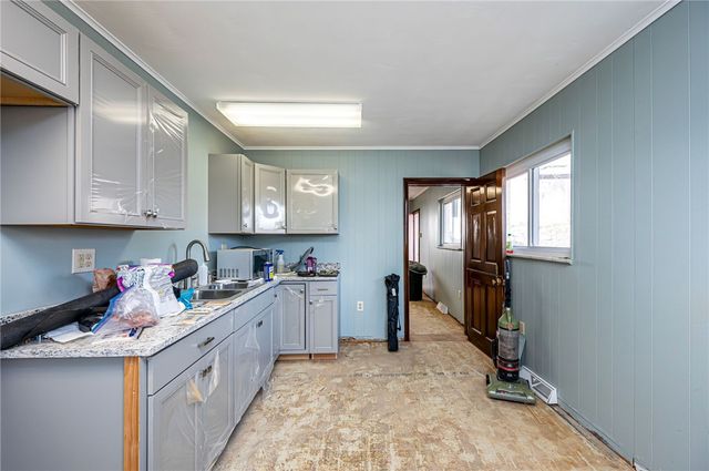 2915 Leechburg Road, Lower Burrell, PA 15068