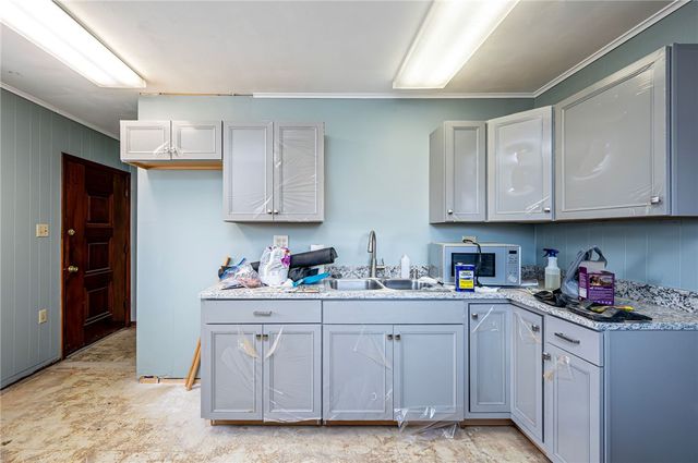 2915 Leechburg Road, Lower Burrell, PA 15068