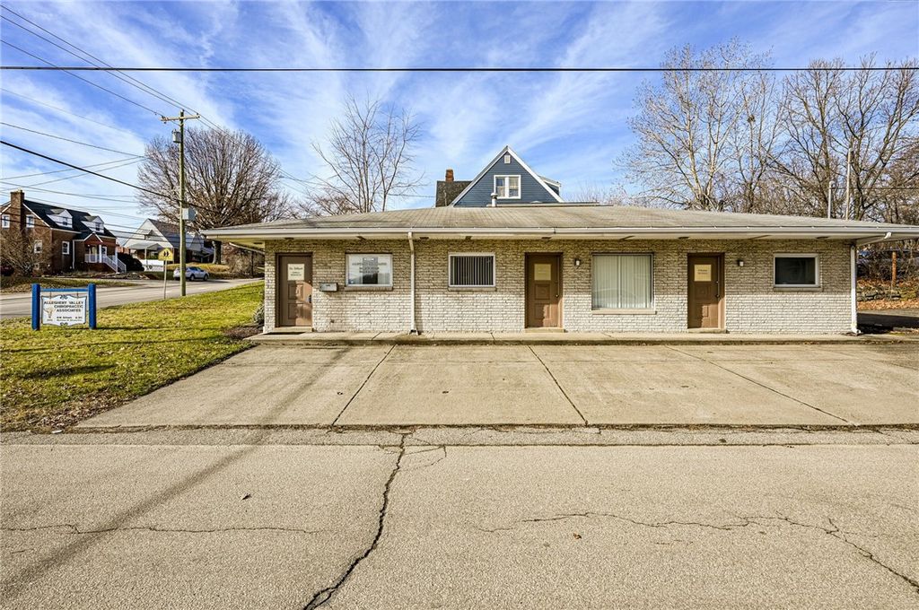 2915 Leechburg Road, Lower Burrell, PA 15068