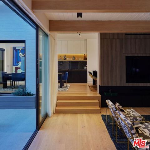 9455 Eden Drive, Beverly Hills, CA 90210