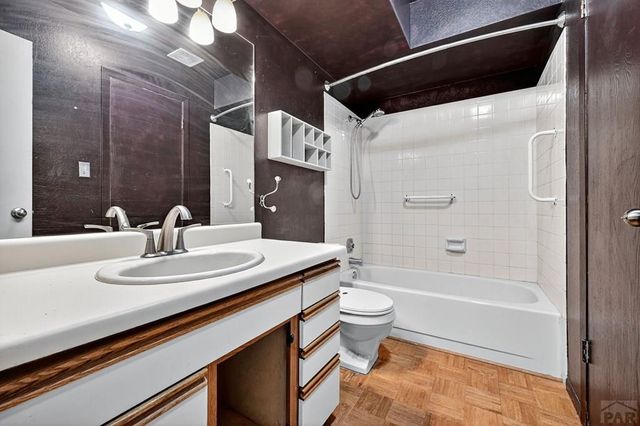 61 Ironweed Dr, Pueblo, CO 81001