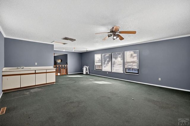 61 Ironweed Dr, Pueblo, CO 81001