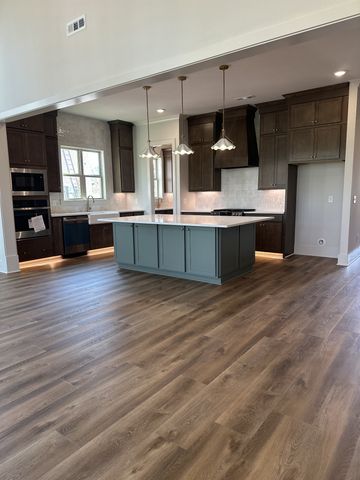 165 Manor Way, Hendersonville, TN 37075