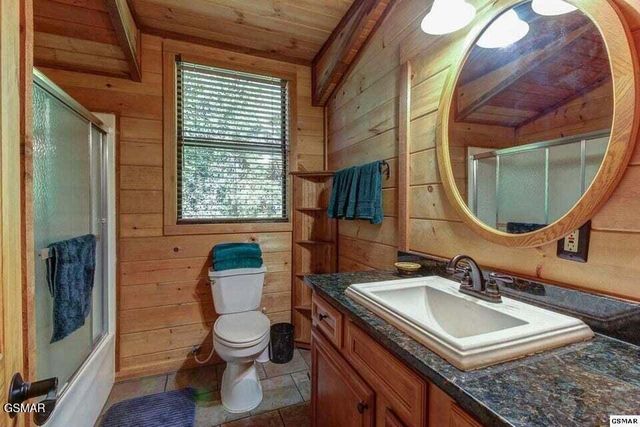 919 Grey Fox Trail, Gatlinburg, TN 37738