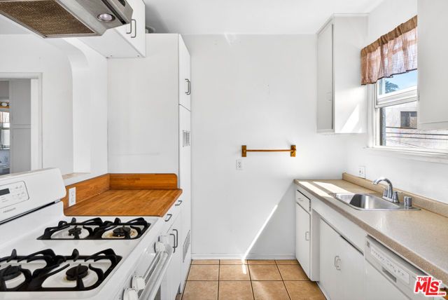 3450 Vinton Avenue, Los Angeles, CA 90034