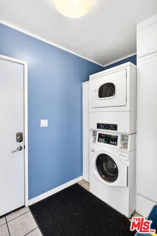 3450 Vinton Avenue, Los Angeles, CA 90034