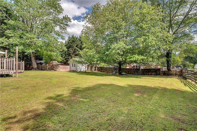 804 Whitehall Drive, Lawrenceville, GA 30043