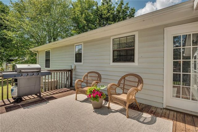 804 Whitehall Drive, Lawrenceville, GA 30043