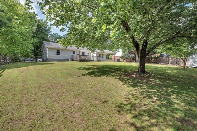 804 Whitehall Drive, Lawrenceville, GA 30043