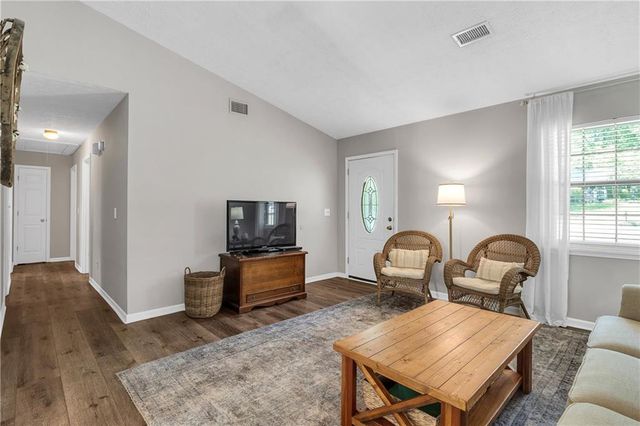 804 Whitehall Drive, Lawrenceville, GA 30043
