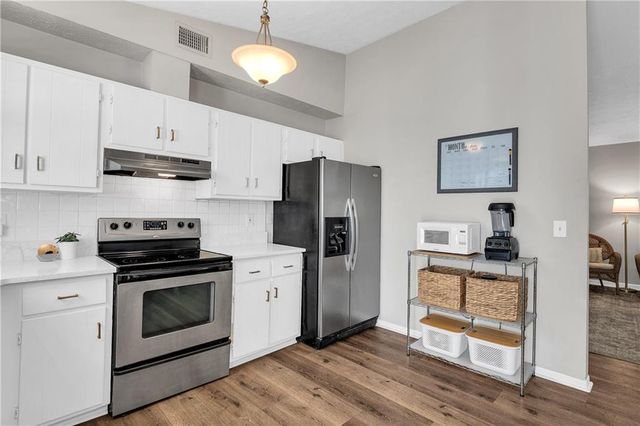 804 Whitehall Drive, Lawrenceville, GA 30043