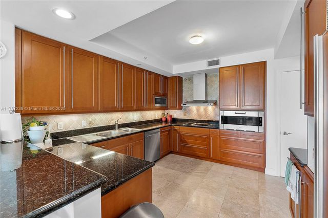 20201 E Country Club Dr 1808, Aventura, FL 33180