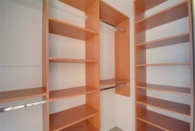 20201 E Country Club Dr 1808, Aventura, FL 33180