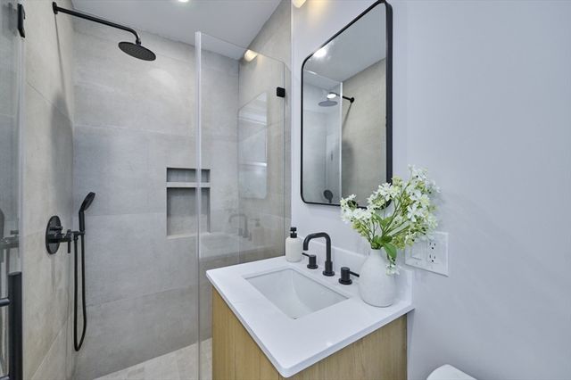 20 Marie Ave 1, Cambridge, MA 02139