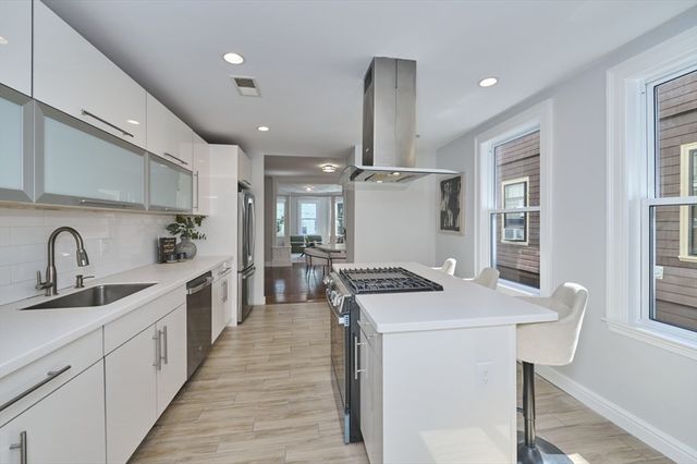 20 Marie Ave 1, Cambridge, MA 02139