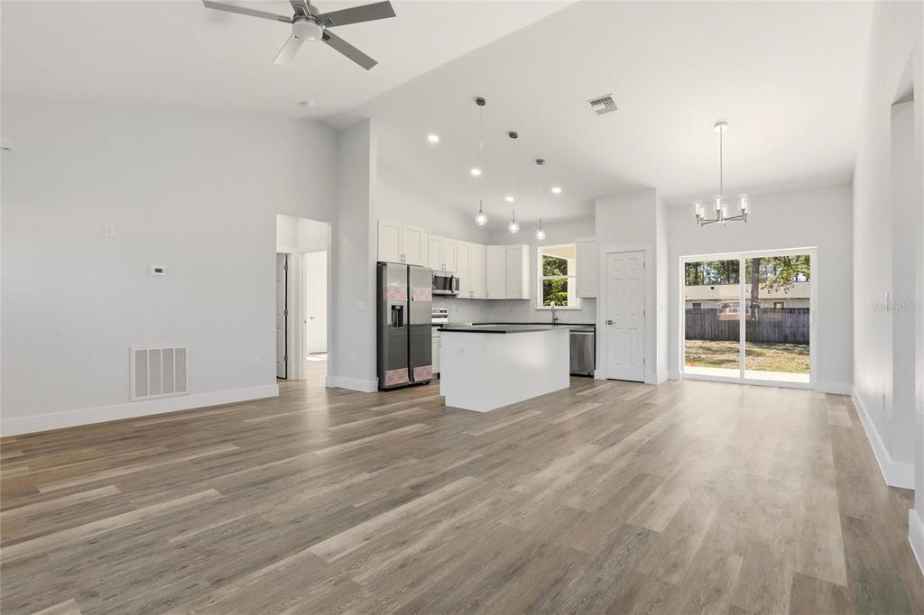 Image 5 of property listing at 3849 CITROEN DRIVE, Sebring, FL 33872