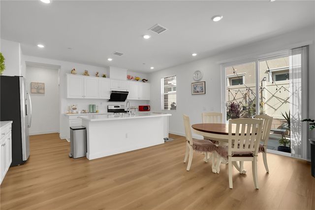 1753 Apricot Tree Pl., Upland, CA 91784