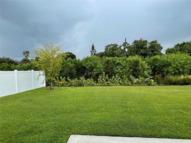 972 OCEAN SPRAY DRIVE, Ruskin, FL 33570