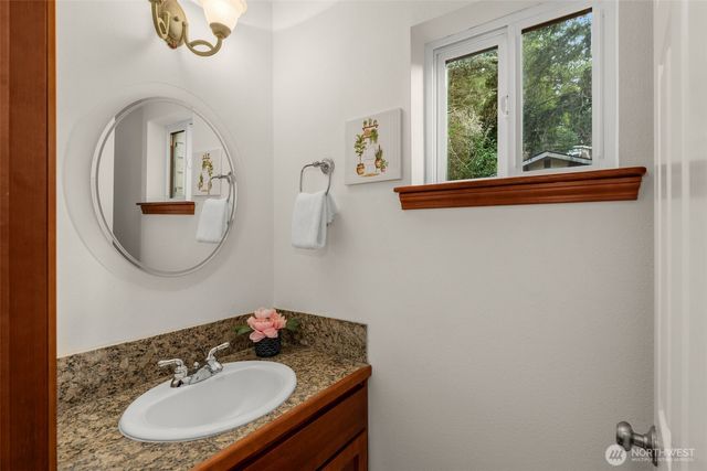 20803 NE 15th Lane, Sammamish, WA 98074