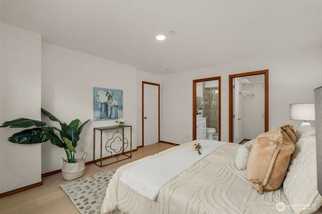 20803 NE 15th Lane, Sammamish, WA 98074