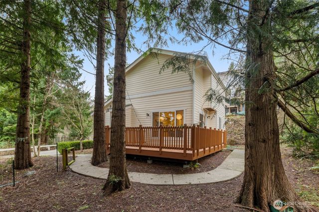 20803 NE 15th Lane, Sammamish, WA 98074