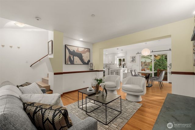 20803 NE 15th Lane, Sammamish, WA 98074