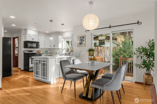 20803 NE 15th Lane, Sammamish, WA 98074