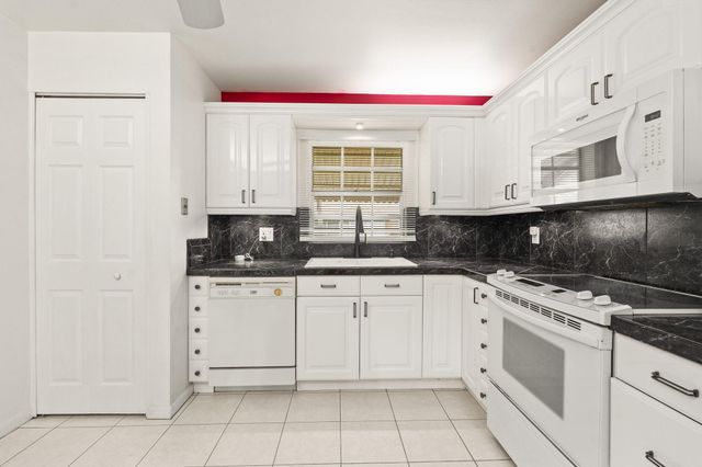 519 Ponderosa Drive 43, Fort Pierce, FL 34982