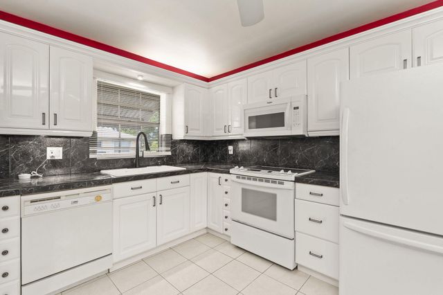 519 Ponderosa Drive 43, Fort Pierce, FL 34982