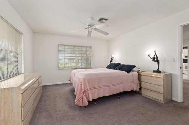 519 Ponderosa Drive 43, Fort Pierce, FL 34982