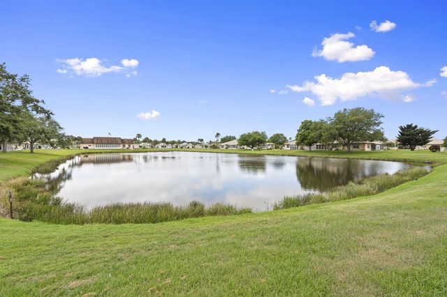 519 Ponderosa Drive 43, Fort Pierce, FL 34982