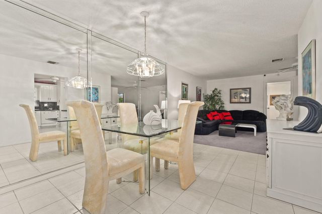 519 Ponderosa Drive 43, Fort Pierce, FL 34982