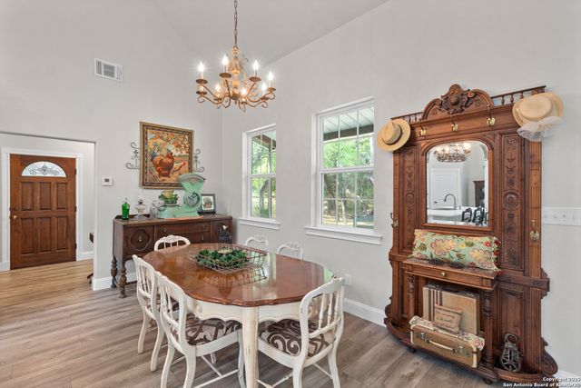 792 ALAMO BEACH RD, Pipe Creek, TX 78063