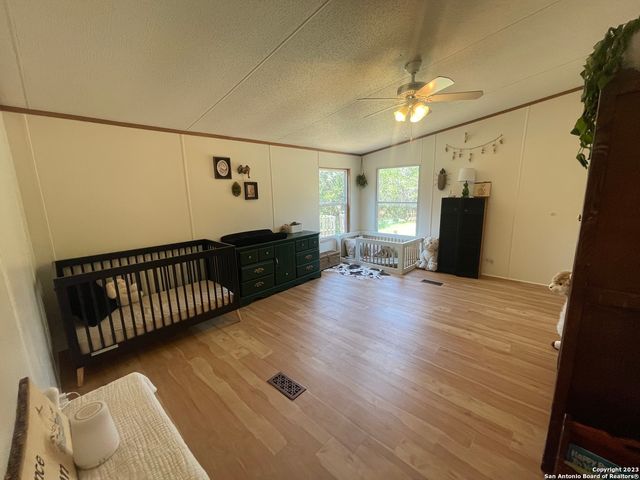 792 ALAMO BEACH RD, Pipe Creek, TX 78063