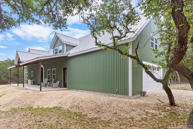 792 ALAMO BEACH RD, Pipe Creek, TX 78063
