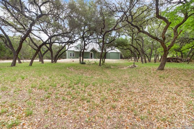 792 ALAMO BEACH RD, Pipe Creek, TX 78063