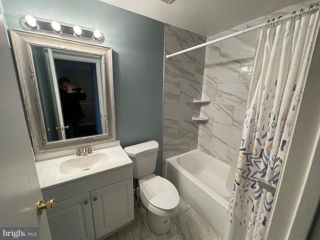 9817 RAINLEAF CT, Columbia, MD 21046