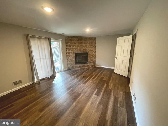 9817 RAINLEAF CT, Columbia, MD 21046