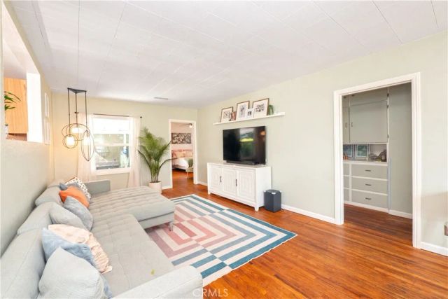 4290 Oakwood Place, Riverside, CA 92506