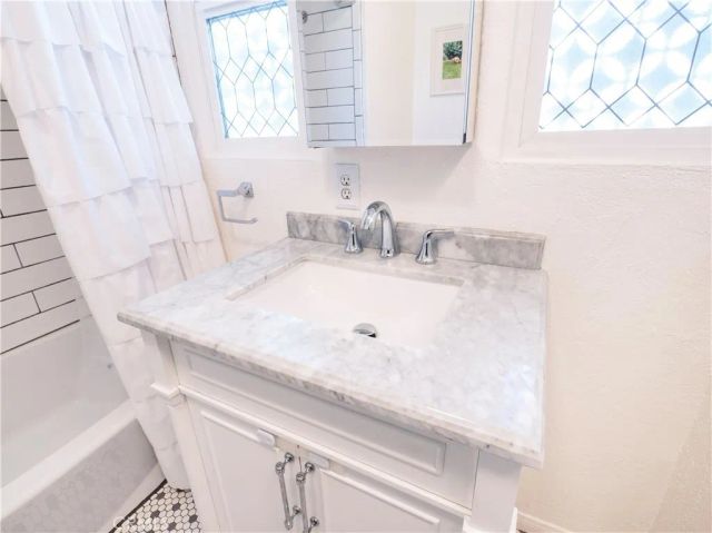 4290 Oakwood Place, Riverside, CA 92506