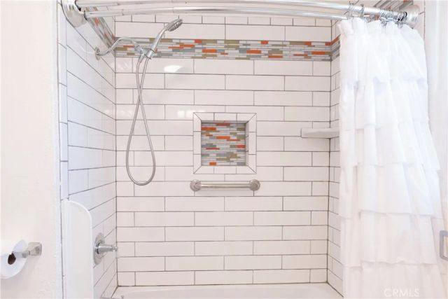 4290 Oakwood Place, Riverside, CA 92506