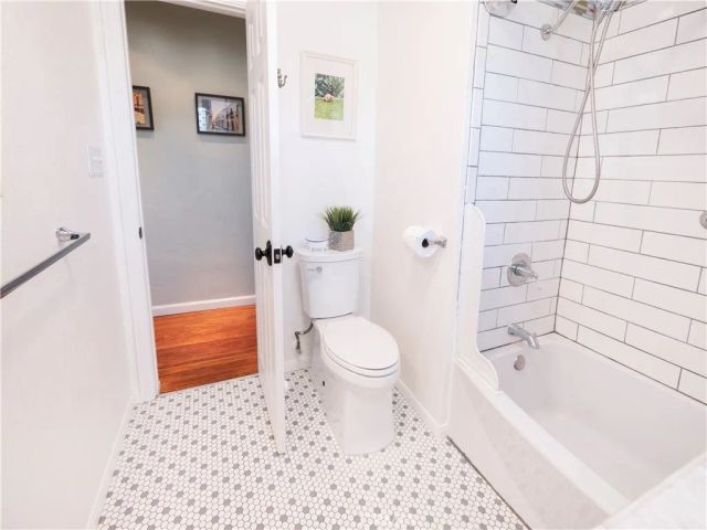 4290 Oakwood Place, Riverside, CA 92506