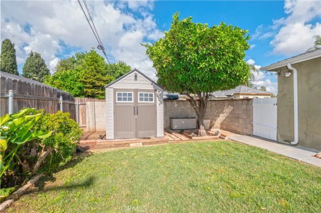 4290 Oakwood Place, Riverside, CA 92506