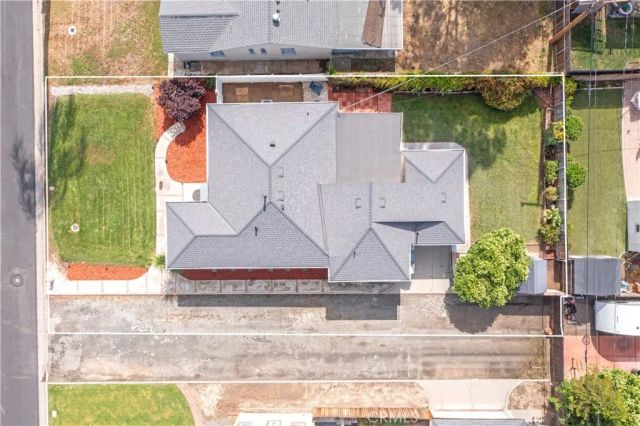 4290 Oakwood Place, Riverside, CA 92506