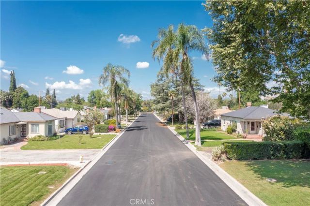 4290 Oakwood Place, Riverside, CA 92506