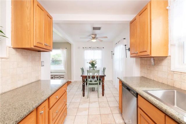 4290 Oakwood Place, Riverside, CA 92506