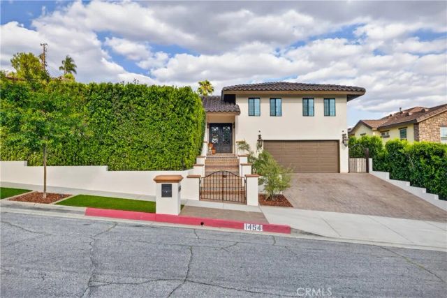 1454 N Hilltop, Azusa, CA 91702