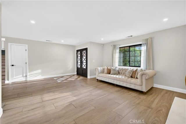 1454 N Hilltop, Azusa, CA 91702