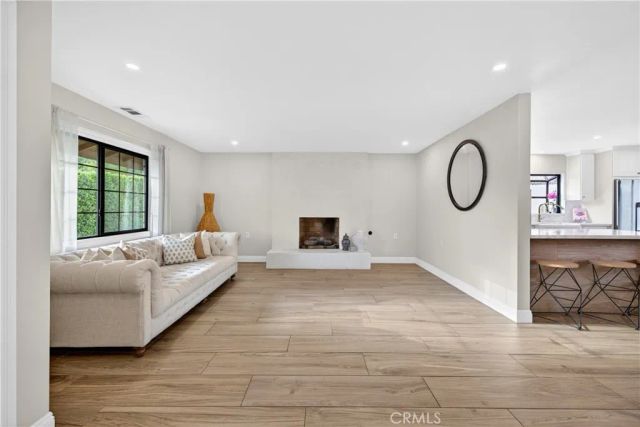 1454 N Hilltop, Azusa, CA 91702