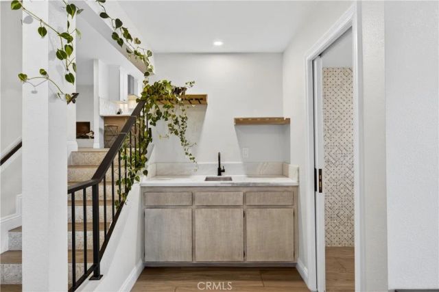 1454 N Hilltop, Azusa, CA 91702
